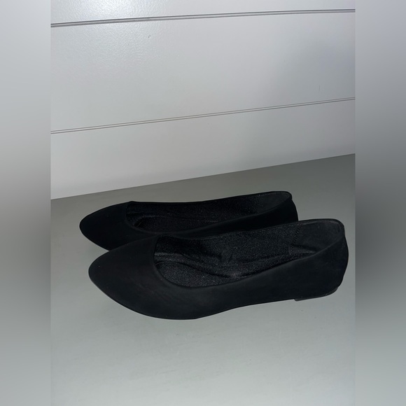 basic black flats - Picture 3 of 4